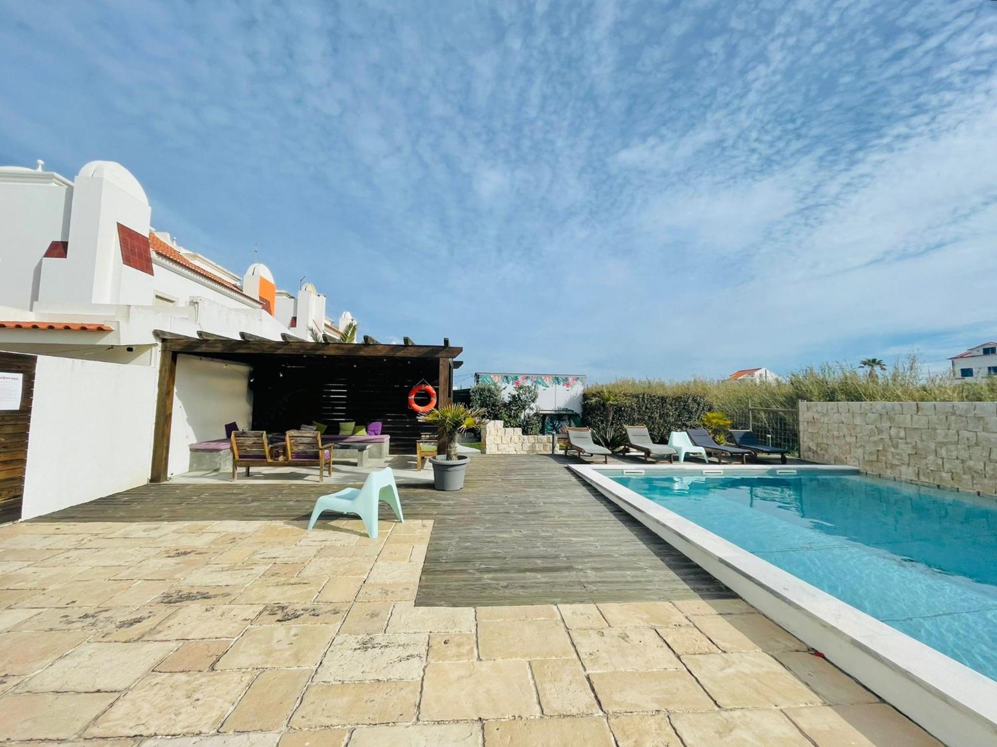 Alex Surf Hostel Baleal Eksteriør billede