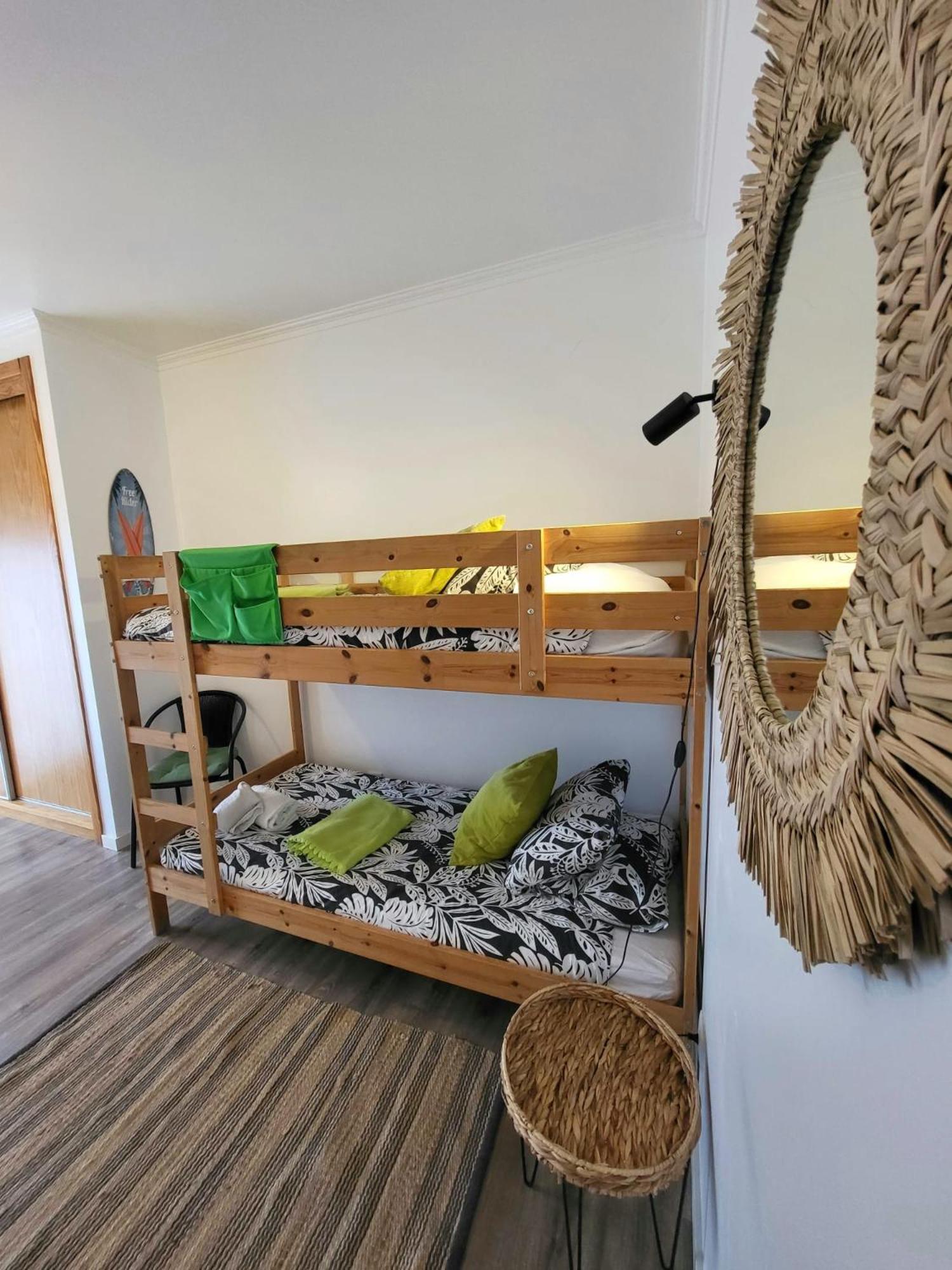 Alex Surf Hostel Baleal Eksteriør billede